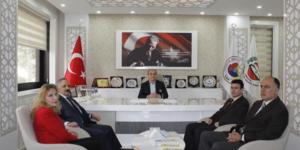ATSO BAŞKANI KIRLANGIÇ, AMASYA DEFTERDARI KURŞUN’U AĞIRLADI