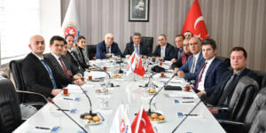 AMASYA TİCARET VE SANAYİ ODASI GENEL SEKRETERİ HASAN CİNBAZ SAMSUN TSO'DA TOPLANTIYA KATILDI