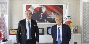 GAZETECİ YAVUZ DONAT BAŞKAN KIRLANGIÇ'I ZİYARET ETTİ