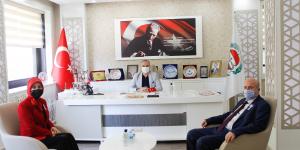 SGK İL MÜDÜRÜ NURCAN YURT ŞENEL AMASYA TSO BAŞKANI MURAT KIRLANGIÇ'I ZİYARET ETTİ