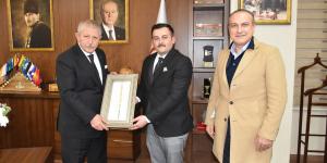 ATSO BAŞKANI KIRLANGIÇ VE AMASYA OSB MÜDÜRÜ BİLGİÇ'TEN AMASYA BELEDİYE BAŞKANI SARI'YA ZİYARET