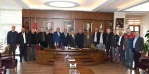 AMASYA TSO’DAN AMASYA BELEDİYE BAŞKANI BAYRAM ÇELİK’E HAYIRLI OLSUN ZİYARETİ