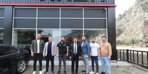 VALİ MASATLI VE BAŞKAN KIRLANGIÇ'TAN ARER MOTORS FİRMASINA ZİYARET