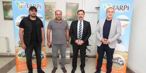 VALİ MASATLI VE BAŞKAN KIRLANGIÇ'TAN TARPİ TARIM FİRMASINA ZİYARET