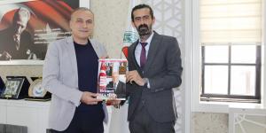 PROTOKOL DERGİSİ İMTİYAZ SAHİBİ YAZICI'DAN BAŞKAN KIRLANGIÇ'A ZİYARET