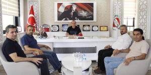 AMASYA AKDAĞLILAR DERNEĞİNDEN BAŞKAN KIRLANGIÇ'A ZİYARET