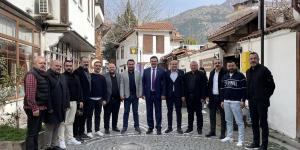 AK PARTİ AMASYA MİLLETVEKİLİ İPEK VE AMASYA TSO BAŞKANI KIRLANGIÇ HATUNİYE MAHALLESİNDEKİ TURİZM İŞLETME BELGELİ İŞLETMELER İLE BİR ARAYA GELDİLER