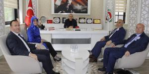 SGK İL MÜDÜRÜ NURCAN YURT ŞENEL VE BERABERİNDEKİ HEYETTEN BAŞKAN MURAT KIRLANGIÇ’A ZİYARET