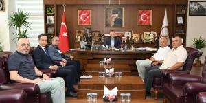 BAŞKAN KIRLANGIÇ, AMASYA OSB YÖNETİM KURULU İLE AMASYA BELEDİYE BAŞKANI TURGAY SEVİNDİ'Yİ MAKAMINDA ZİYARET ETTİ