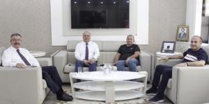 MERZİFON BELEDİYE BAŞKANI KARGI VE BAŞKAN YARDIMCISI ATAK'TAN ATSO BAŞKANI KIRLANGIÇ'A ZİYARET