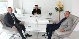 AMASYA BELEDİYE BAŞKANI SEVİNDİ VE ATSO BAŞKANI KIRLANGIÇ’TAN VEFA DEMİR ÇİMENTO FİRMASINA ZİYARET