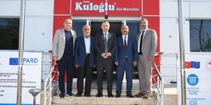 AMASYA BELEDİYE BAŞKANI SEVİNDİ VE ATSO BAŞKANI KIRLANGIÇ'TAN KULOĞLU SÜT MAMÜLLERİ FİRMASINA ZİYARET