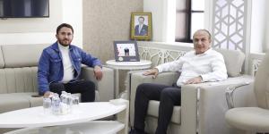 AMASYA İRONİ SAYFASININ YÖNETİCİSİ KARADAĞ'DAN BAŞKAN KIRLANGIÇ'A ZİYARET