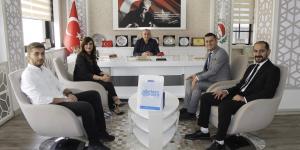 AMASYA UĞUR KURS MÜDÜRÜ KARACAN VE BERABERİNDEKİ HEYETTEN BAŞKAN KIRLANGIÇ'A ZİYARET