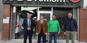 VALİ BAKAN VE ATSO BAŞKANI KIRLANGIÇ'TAN NET REKLAM FİRMASINA ZİYARET