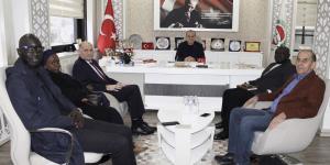 DAKAR ESKİ BÜYÜKELÇİSİ, AFAM KURUCU BAŞKANI KAVAS VE SENEGALLİ HEYETTEN BAŞKAN KIRLANGIÇ'A ZİYARET