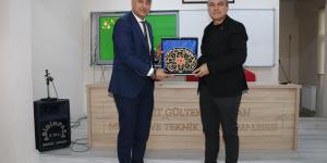 BAŞKAN KIRLANGIÇ, 