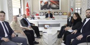 YESEVİ HAREKETİ DERNEĞİ KURUCU GENEL BAŞKANI CÖMERT VE BERABERİNDEKİ HEYETTEN BAŞKAN KIRLANGIÇ'A ZİYARET