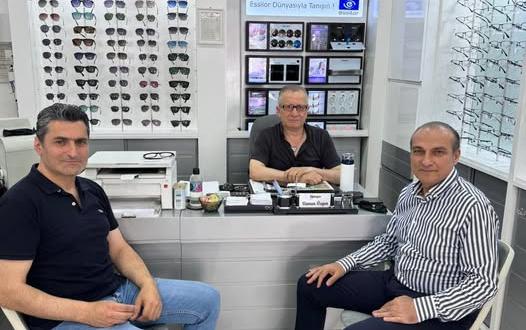 ATSO BAŞKANI KIRLANGIÇ VE YÖNETİM KURULU ÜYESİ ÇITIR'DAN AMASYA OPTİK İŞ YERİNİN SAHİBİ ÖZGEN'E ZİYARET