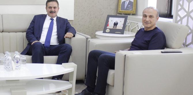 AK PARTİ AMASYA MİLLETVEKİLİ HALUK İPEK'TEN ATSO BAŞKANI MURAT KIRLANGIÇ'A ZİYARET