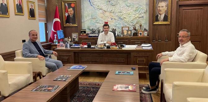 AMASYA VE ERBAA TSO BAŞKANLARINDAN ERBAA BELEDİYE BAŞKANI KARAGÖL’E ZİYARET