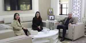 ATSO ÜYESİ ŞAZİYE SİGORTA FİRMASI SAHİBİ ŞAZİYE CEBECİ KONYAR VE BUSE SULTAN SEVİNÇ'TEN BAŞKAN MURAT KIRLANGIÇ'A ZİYARET