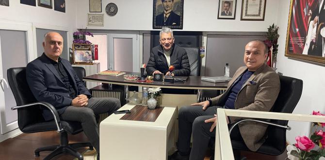 ATSO BAŞKANI KIRLANGIÇ VE GENEL SEKRETERİ CİNBAZ'DAN YORUM GAZETESİ SAHİBİ AKCAN'A ZİYARET