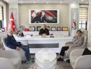 AMASYA ÜNİVERSİTESİ BASIN VE HALKLA İLİŞKİLER MÜDÜRÜ YILMAZ VE HABER MUHABİRİ ÖZDEMİR'DEN BAŞKAN KIRLANGIÇ'A ZİYARET