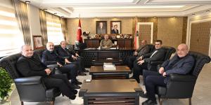 AMASYA TİCARET VE SANAYİ ODASI’NDAN İL EMNİYET MÜDÜRÜ AYHAN SARAÇ’A POLİS HAFTASI ZİYARETİ