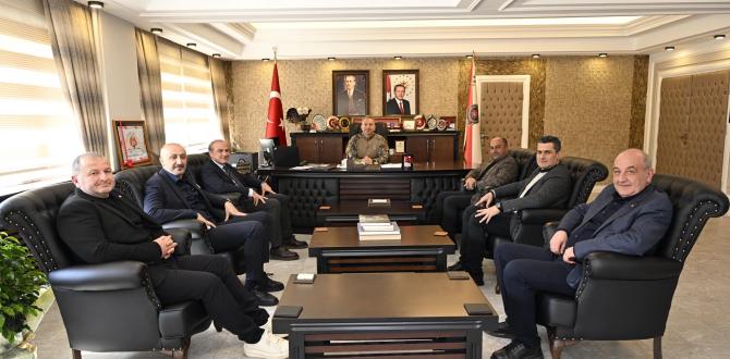 AMASYA TİCARET VE SANAYİ ODASI’NDAN İL EMNİYET MÜDÜRÜ AYHAN SARAÇ’A POLİS HAFTASI ZİYARETİ