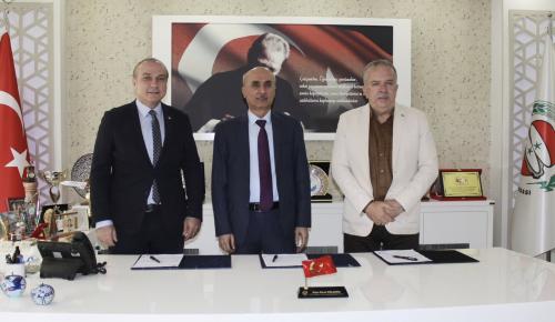ÜNİVERSİTE–KAMU–ÖZEL SEKTÖR EL ELE: AMASYA’DA TEKNOPARK
