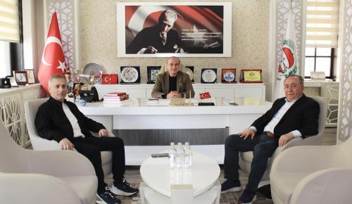 LİDER İNŞAAT FİRMASI SAHİBİ BARDAKÇI'DAN BAŞKAN KIRLANGIÇ'A ZİYARET