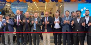 BAŞKAN KIRLANGIÇ PROFİLO BAYİSİNİN AÇILIŞ TÖRENİNE KATILDI