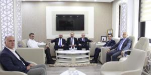 İYİ PARTİ GENEL BAŞKAN YARDIMCISI BUĞRA KAVUNCU VE BERABERİNDEKİ HEYETTEN AMASYA TİCARET VE SANAYİ ODASI BAŞKANI MURAT KIRLANGIÇ'A ZİYARET