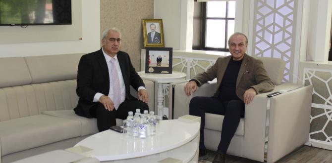 BERAT MAKİNA FİRMASI SAHİBİ İVELİK'TEN ATSO BAŞKANI KIRLANGIÇ'A ZİYARET