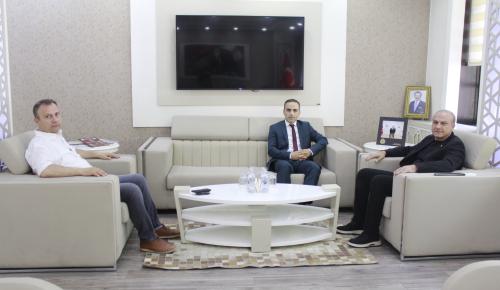 GENÇLİK VE SPOR İL MÜDÜRÜ ERCAN VE ASİAD BAŞKANI KAYALAR'DAN ATSO BAŞKANI KIRLANGIÇ'A ZİYARET