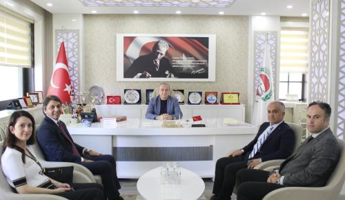 VAKIFBANK YÖNETİCİLERİNDEN AMASYA TSO'YA ZİYARET