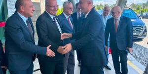 ATSO BAŞKANI KIRLANGIÇ TİCARET BAKANI ÖMER BOLAT'I ESENBOĞA HAVALİMANI'NDA KARŞILADI