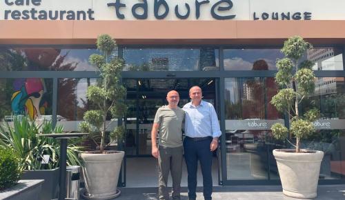 BAŞKAN KIRLANGIÇ'TAN TABURE LOUNGE CAFE'YE ZİYARET