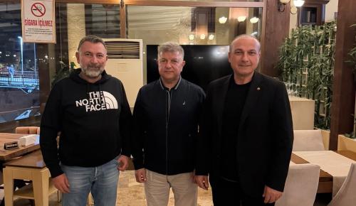 BAŞKAN KIRLANGIÇ GÜNEY TÜRK-AMERİKAN TİCARET ODASI BAŞKANI CEVİKEL İLE BİR ARAYA GELDİ